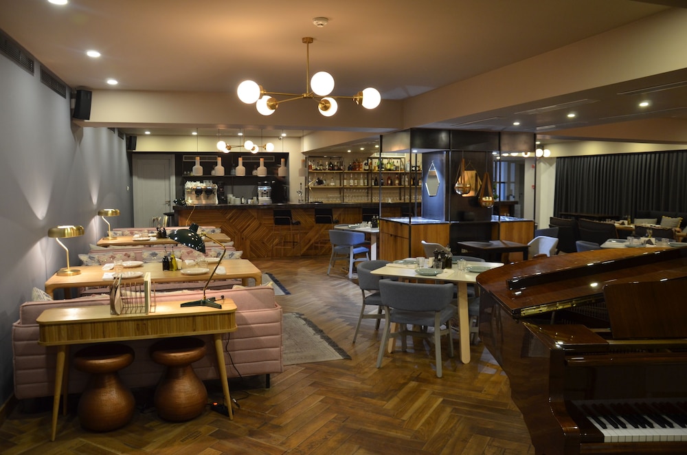 Shota Rustaveli Boutique hotel 49/68