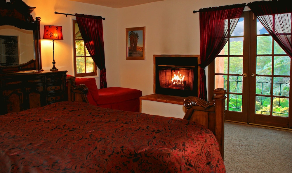 Topanga Canyon Inn Bed and Breakfast 26/49