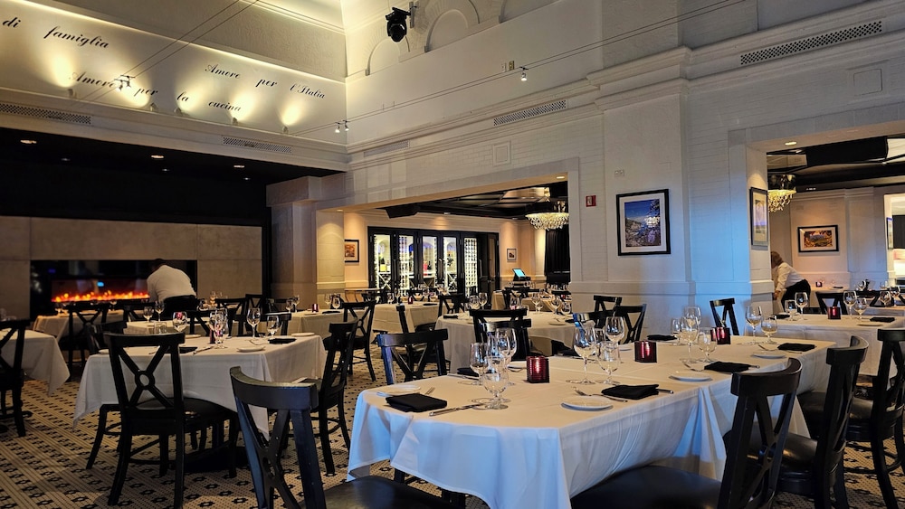 Harrahs Resort Atlantic City - A Caesars Rewards Destination 56/70