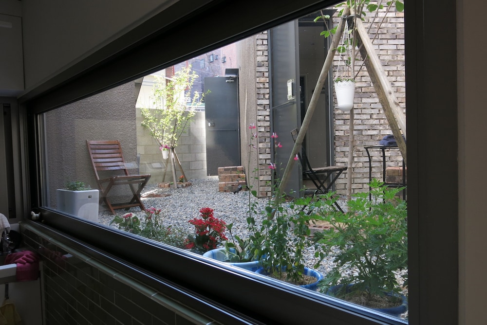 Inside Busan Hostel 39/50