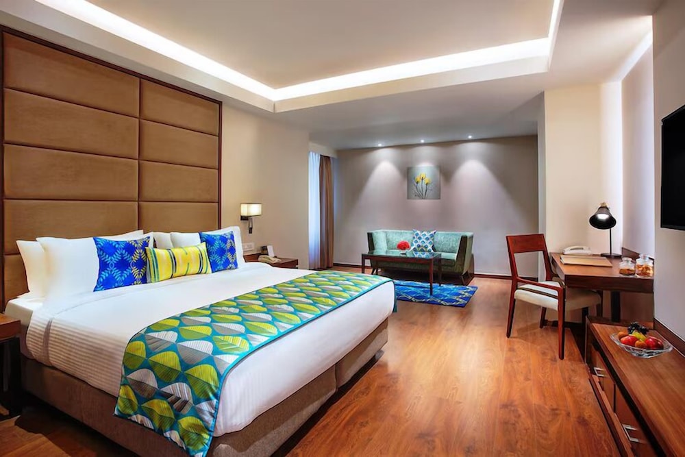 Fortune Avenue - Member Itc’S Hotel Group 12/50
