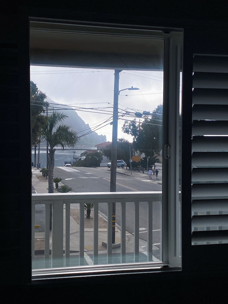 Rockview Inn And Suites 32/54