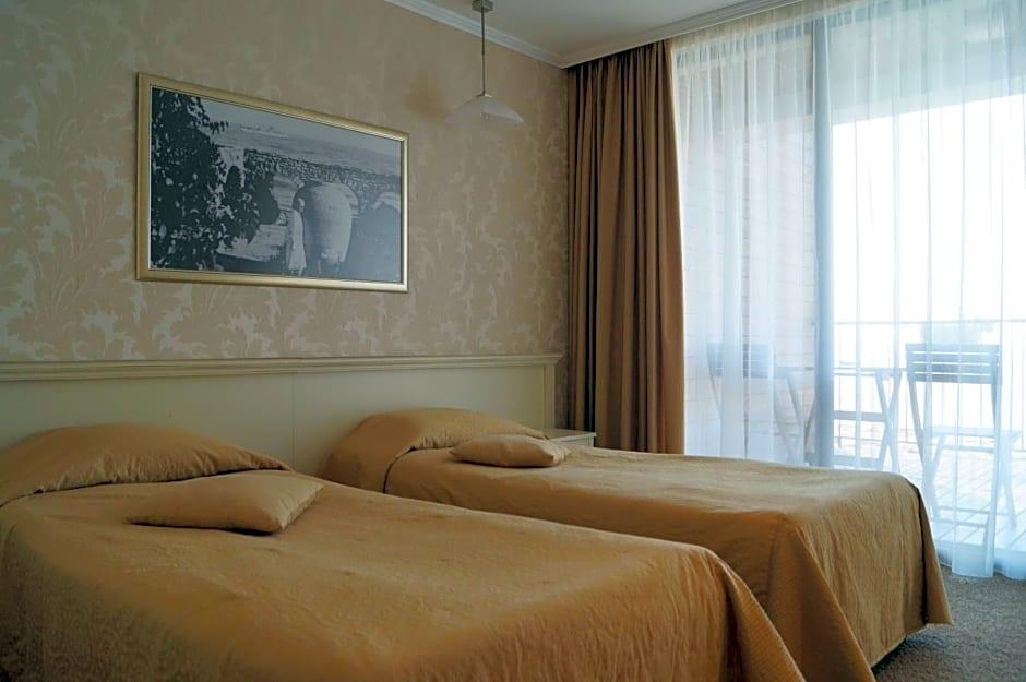 Regina Maria Spa 19/50