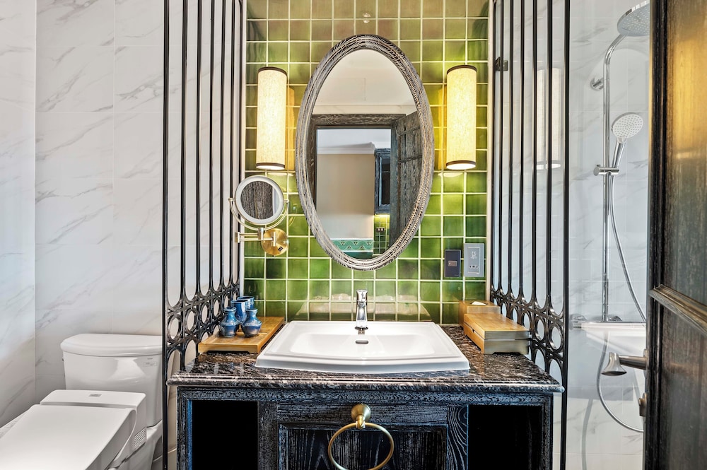 22Land Heritage Hotel & Retreat 49/50