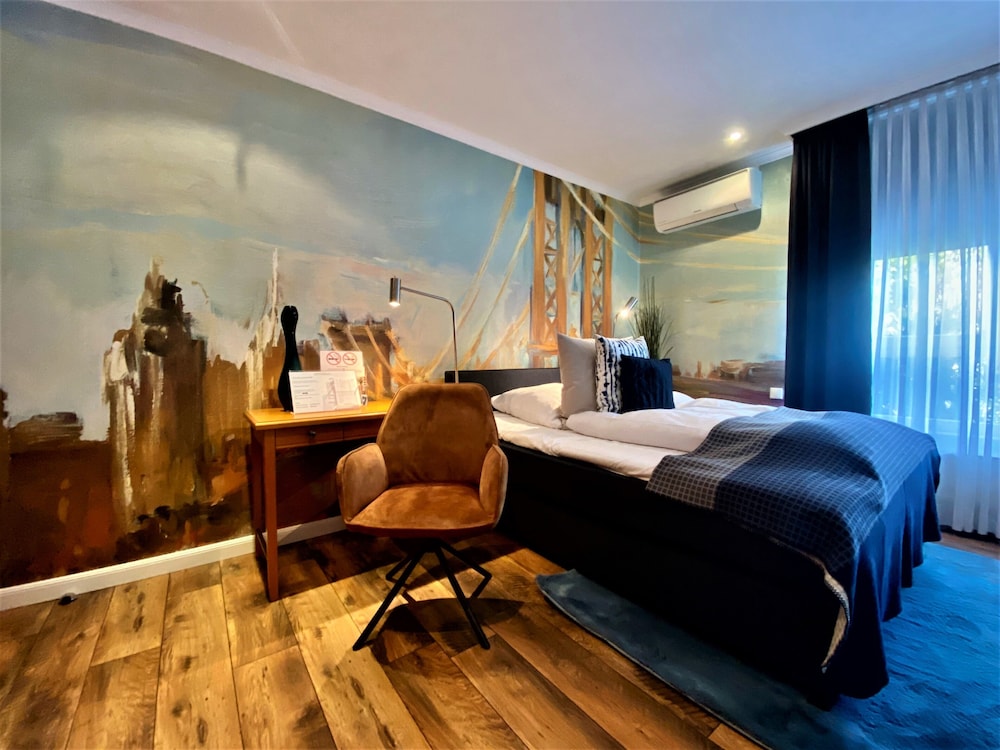 Parkhotel Bielefeld 16/43