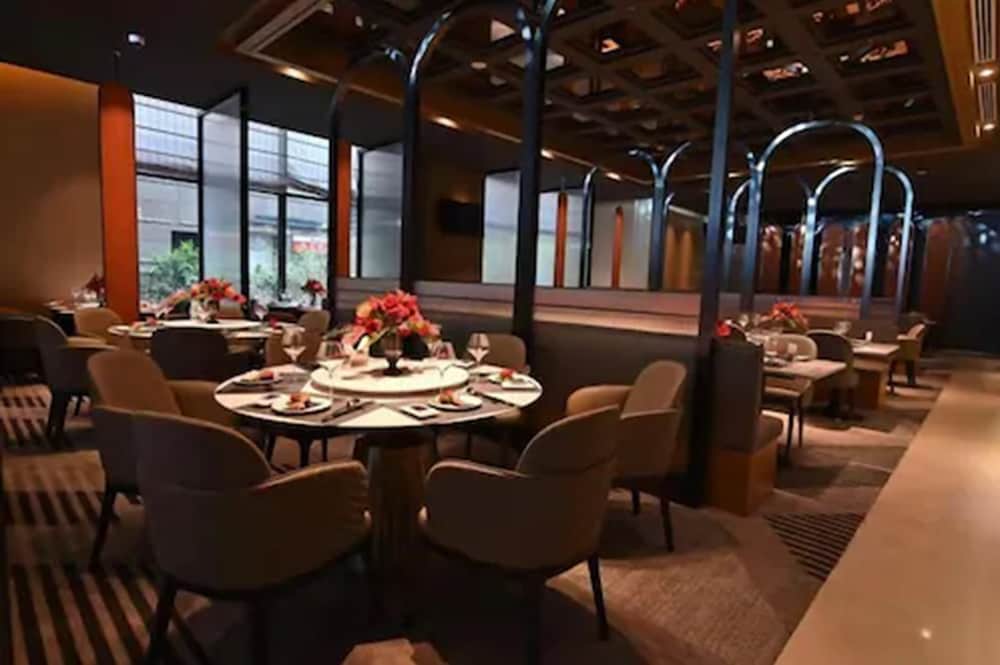 Evergreen Laurel Hotel Shanghai 43/59