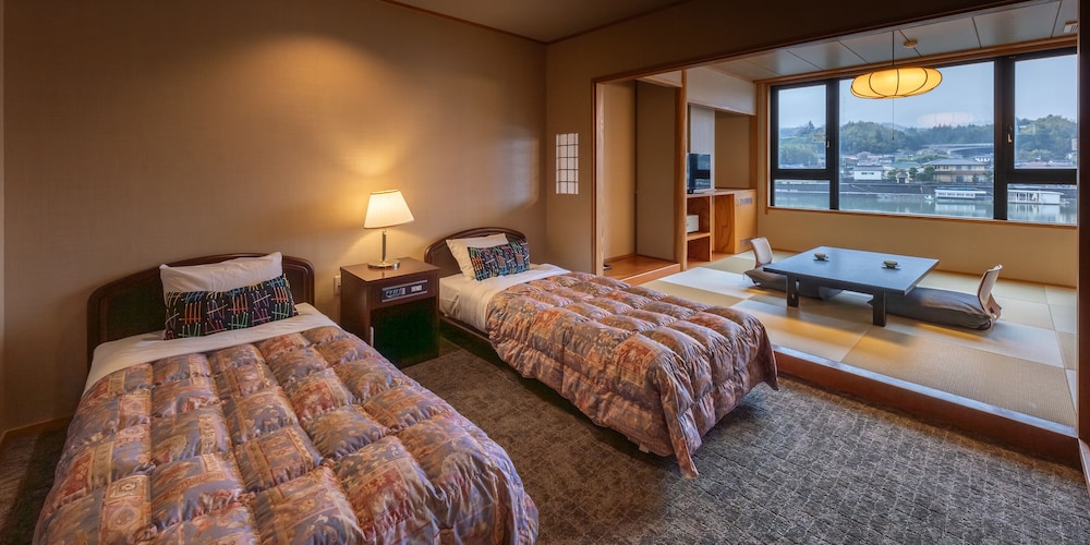 Mikuma Hotel 9/59