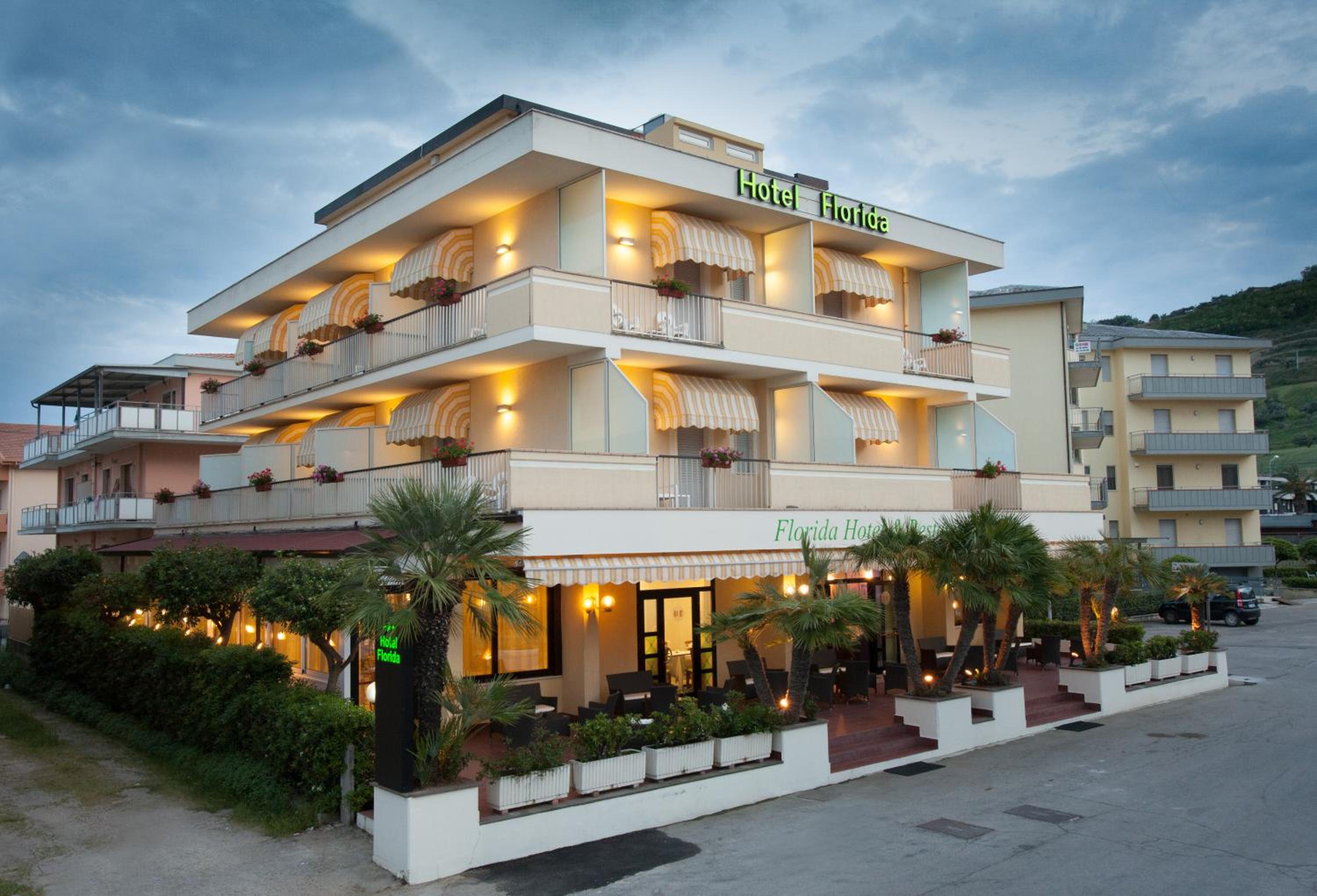 Hotel Florida 5/50