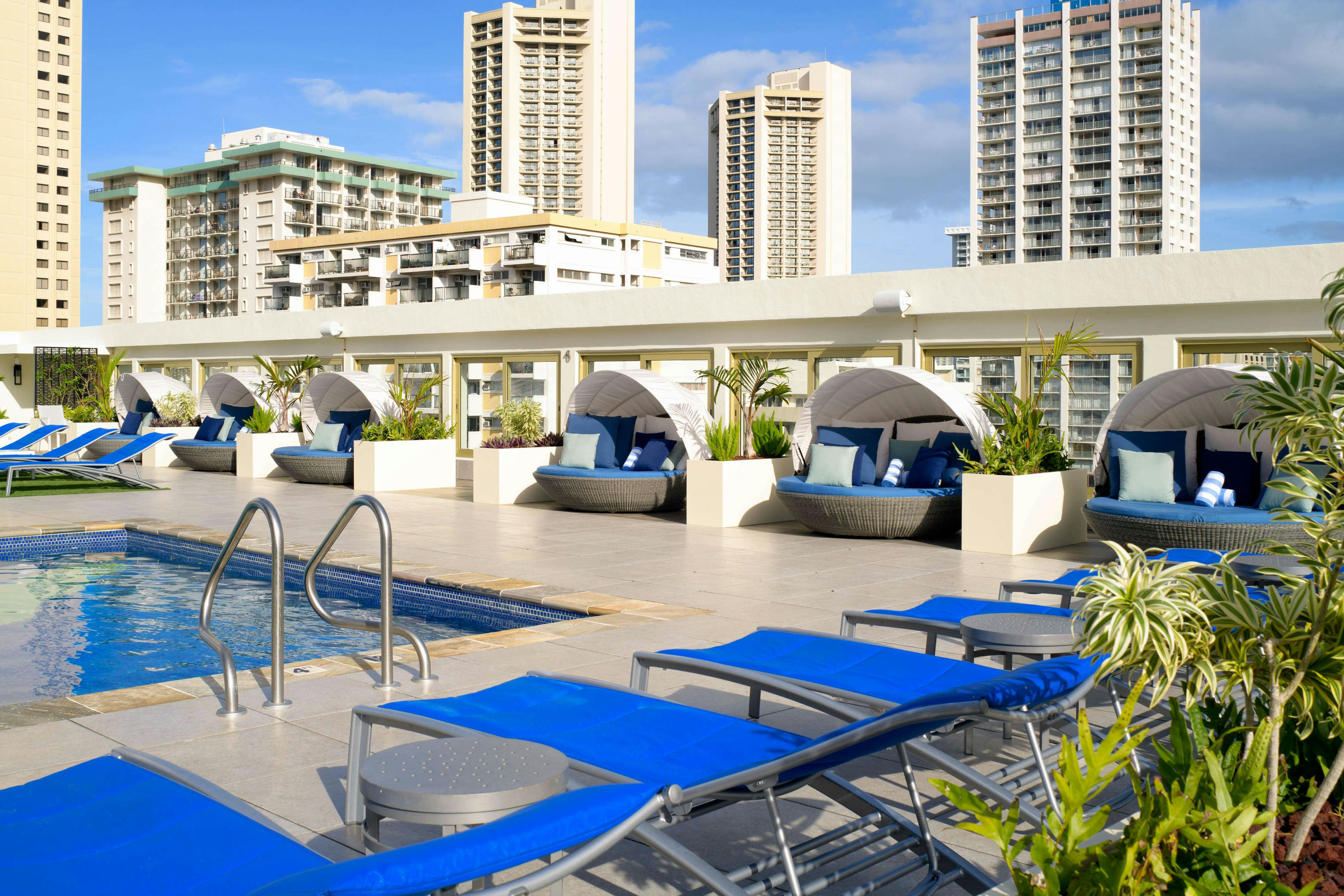 Hilton Waikiki Beach Resort & Spa 43/50