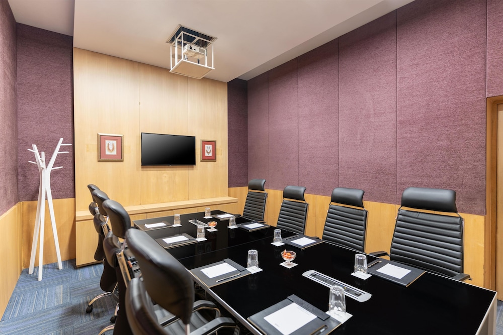 Radisson Gurugram Sohna Road City Center 53/61