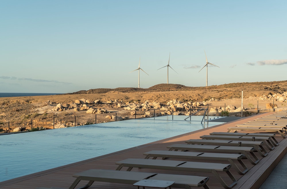 Nivaria Beach Apartments and Villas 57/66