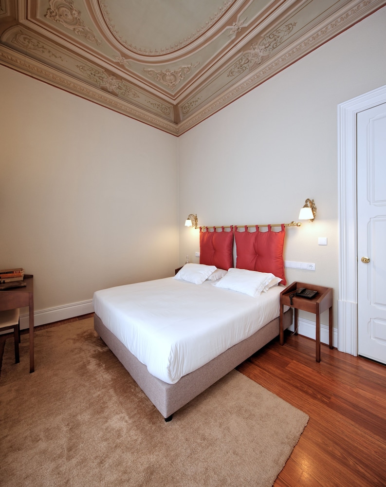 1 BEDROOM, DELUXE, DOUBLE OR TWIN BED