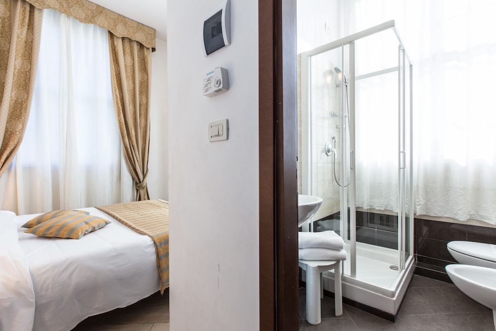 HOTEL AGLI ARTISTI 31/32