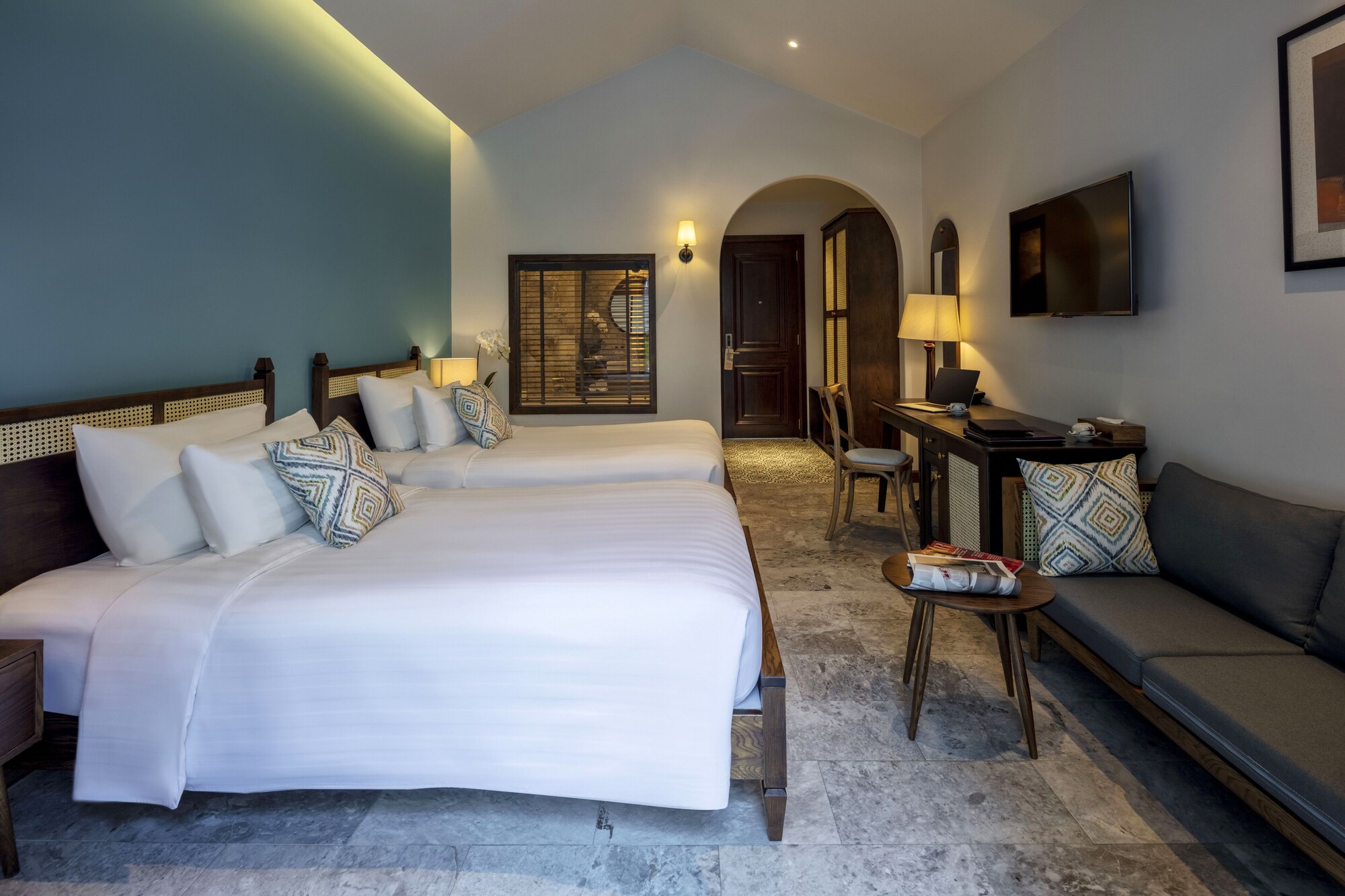 Room, Twin Beds, Pool Access
