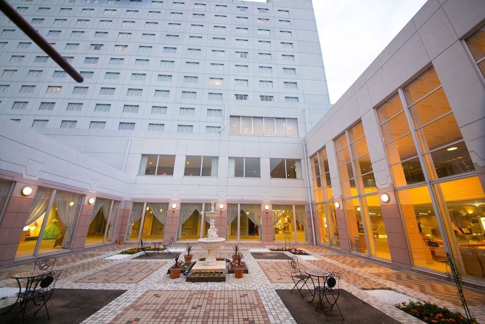 Mercure Fukuoka Munakata Resort & Spa 42/48
