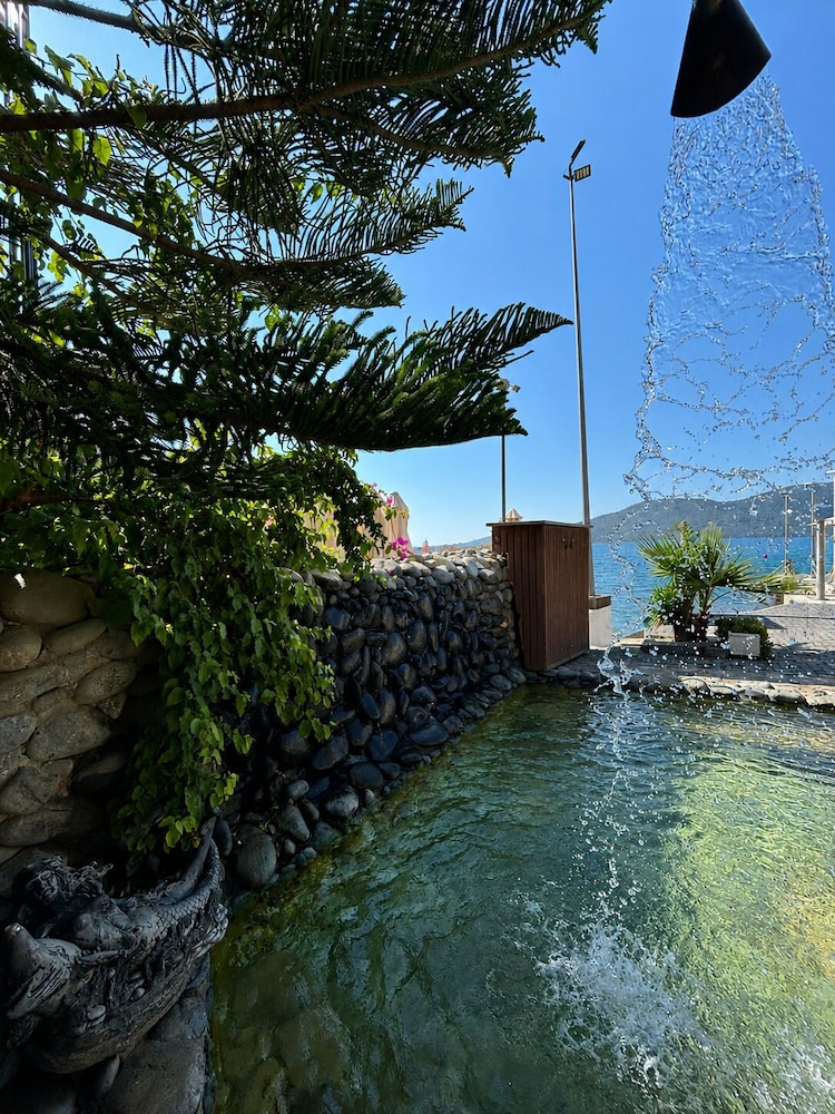 Iskelem Hotel 23/50