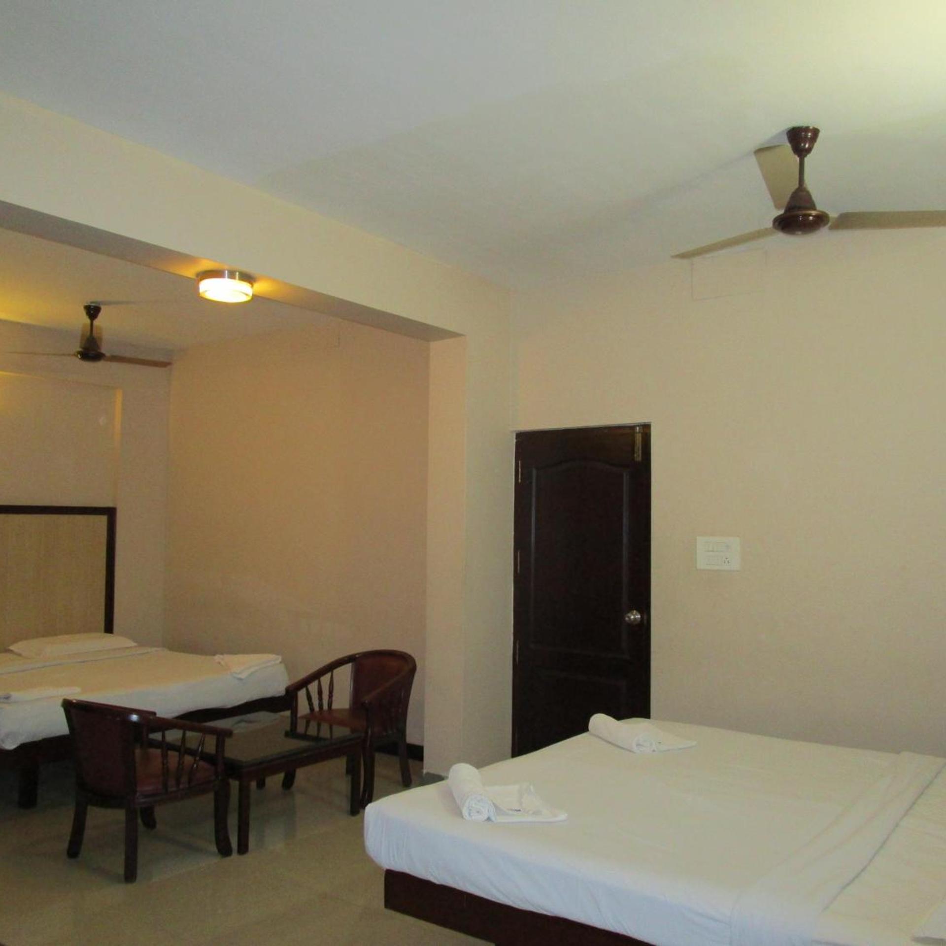 HOTEL SUBAM 32/43