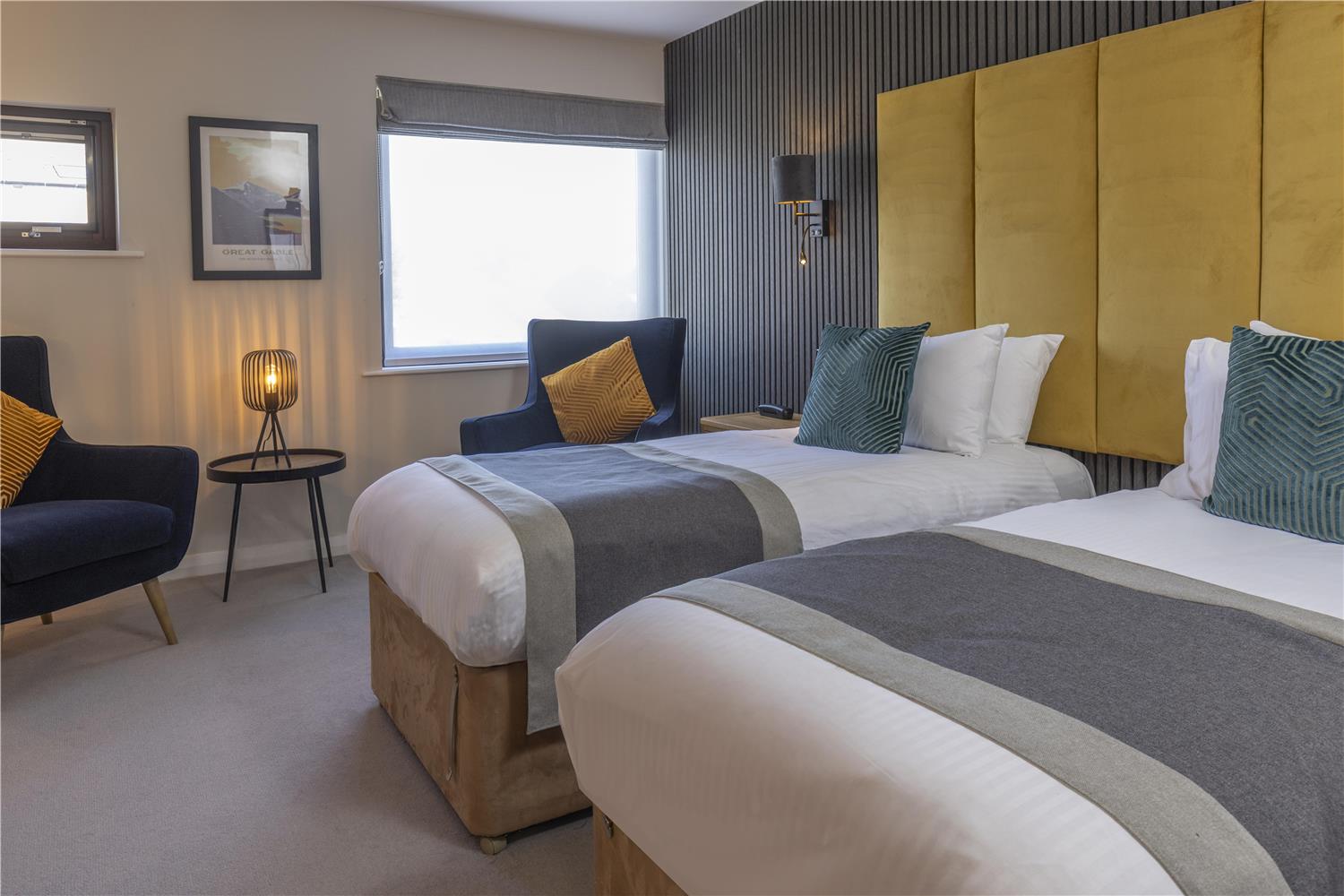 Deluxe, Twin Beds