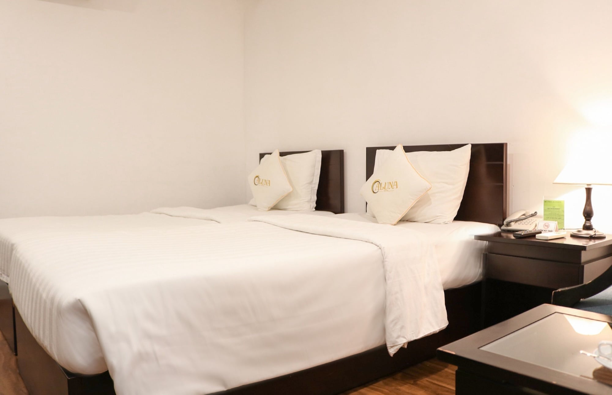 SUPERIOR, DOUBLE OR TWIN BED