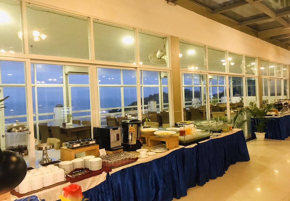 Aristocrat Residence Hotel 44/80