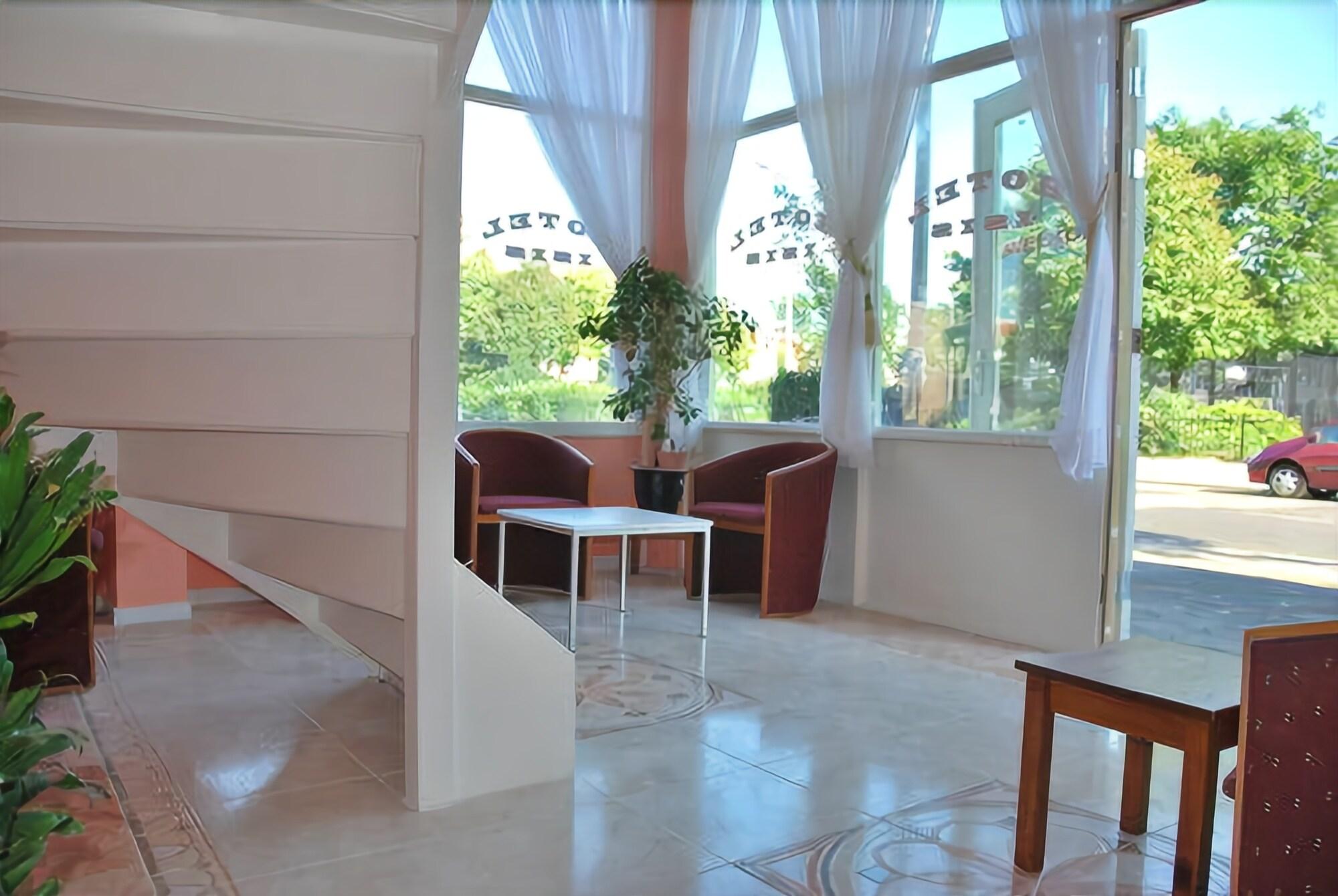 Hotel Isis 25/50