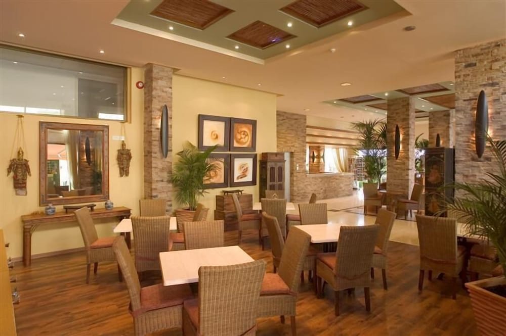 ALVA HOTEL APARTMENTS 41/54