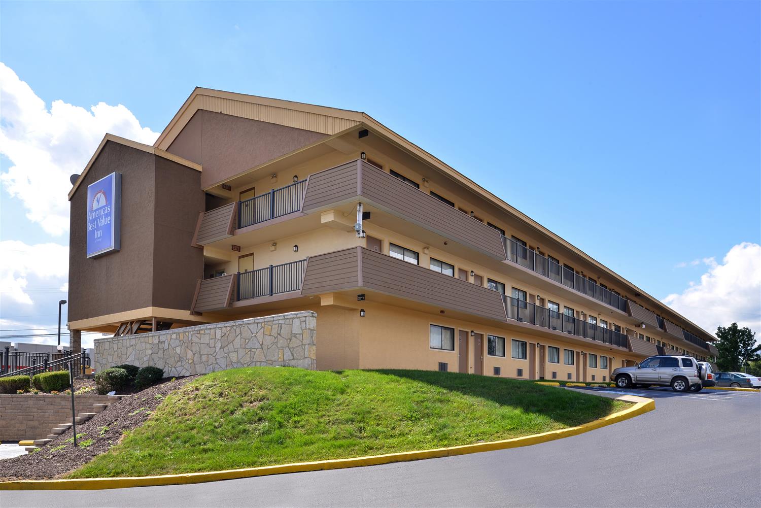 Americas Best Value Inn Pittsburgh Airport 4/36