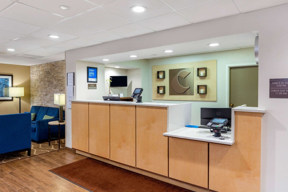 Comfort Inn and Suites Durham Near Duke University 9/44