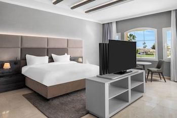 Executive, Suite, King Bed, Sofa