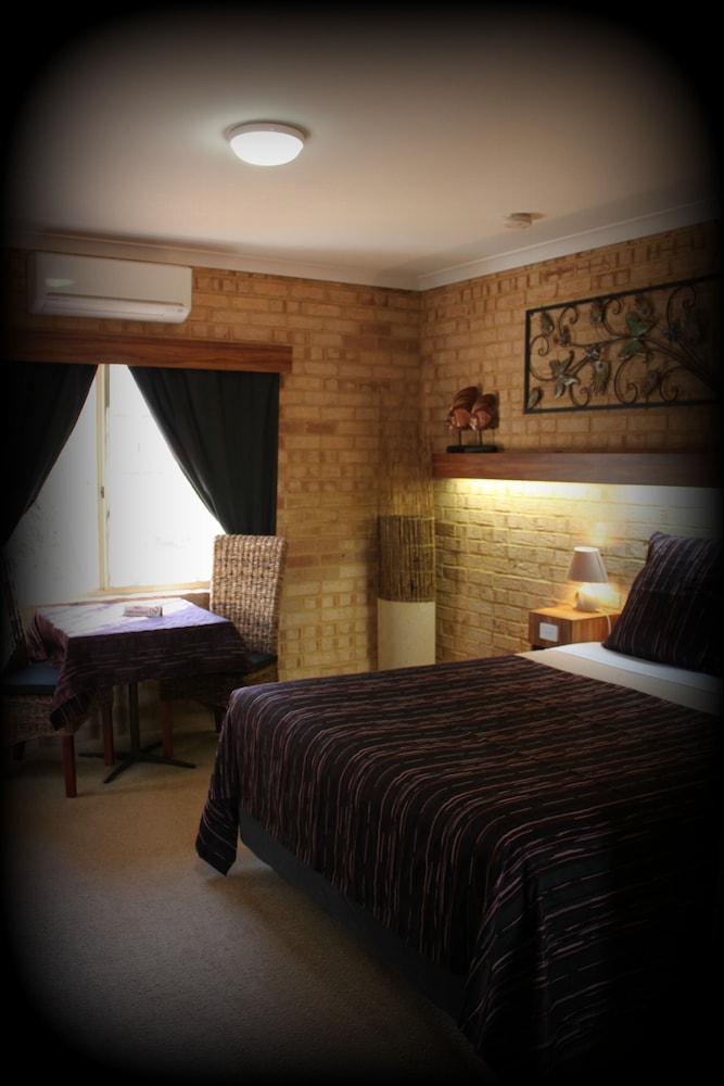York Motel 13/58