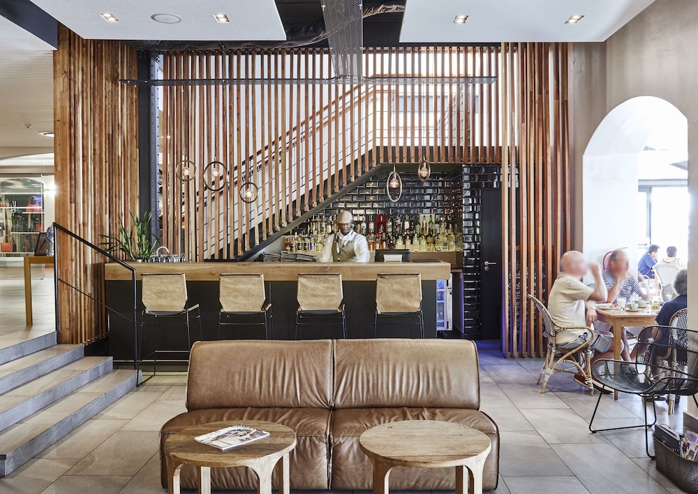 The Victoria & Alfred Hotel 3/50