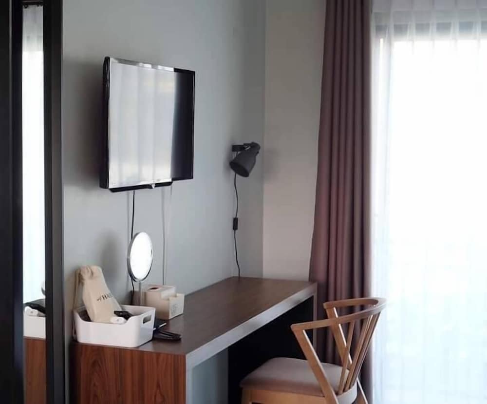 Thezen Hotel 13/19