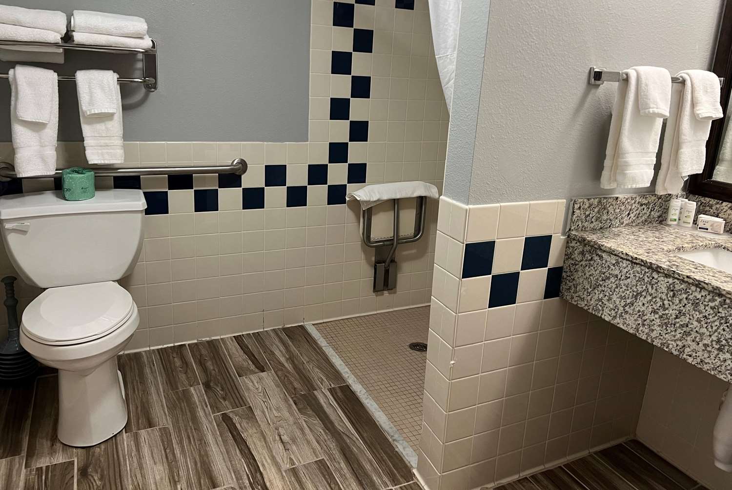AmericInn by Wyndham Republic 30/31