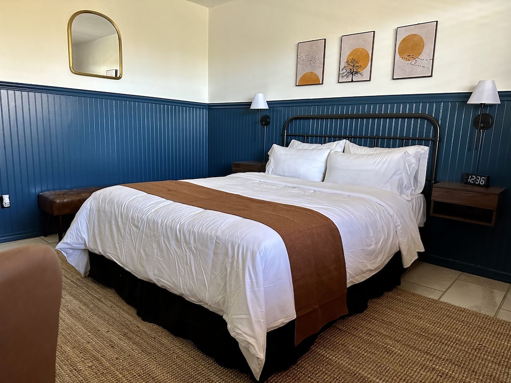 Budget Host East End Hotel In Riverhead 13/38