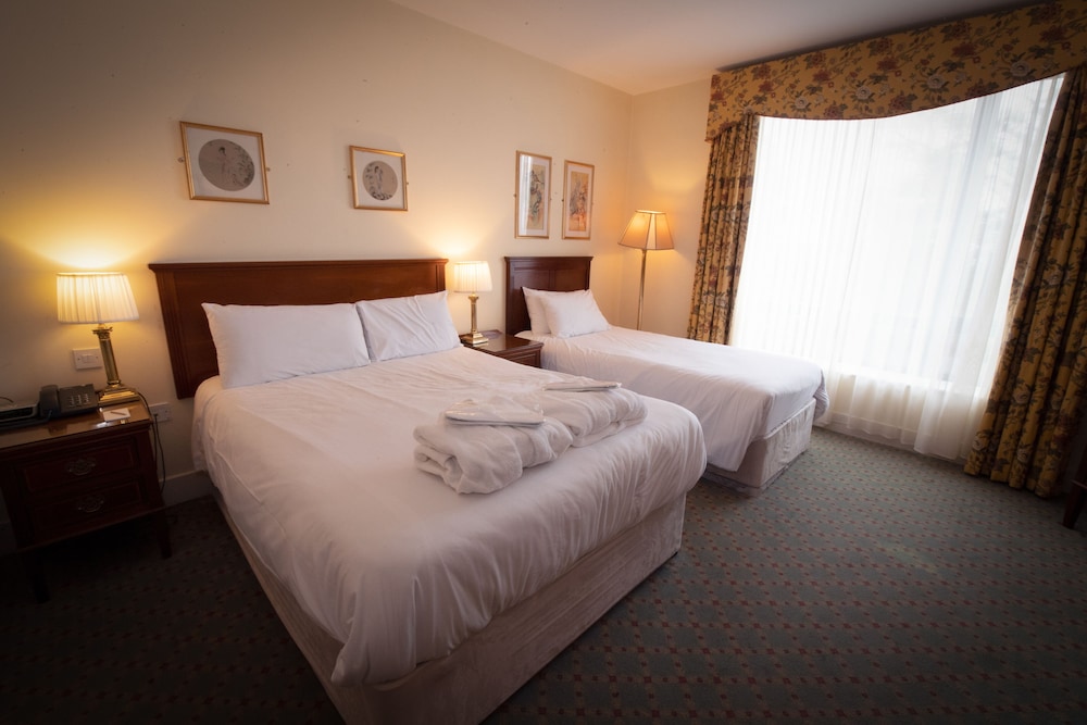 Abbey Hotel Roscommon 23/65