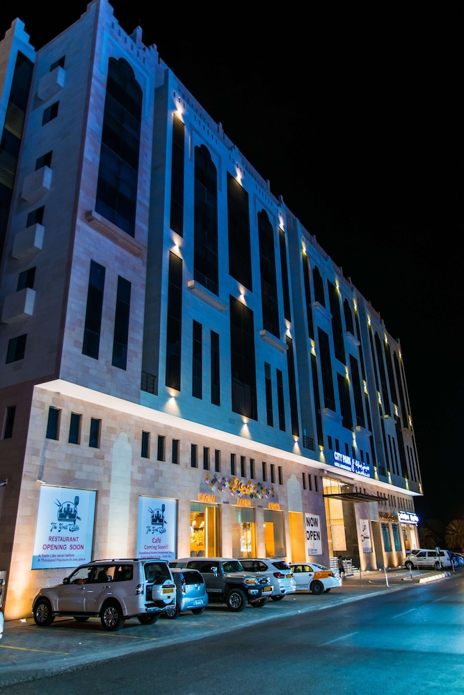 City Park Hotel Apartments 4/64