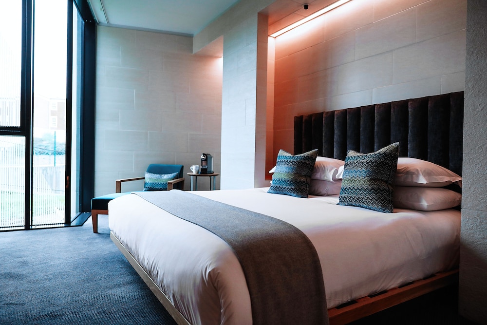 Malmaison Cheltenham 22/63