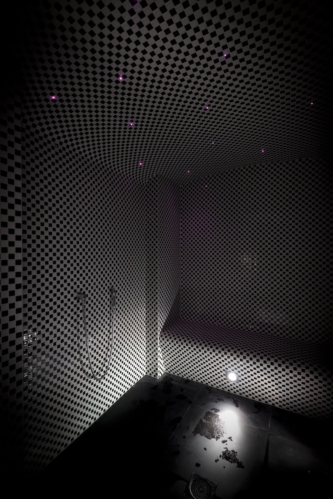 Platine Hotel 32/53