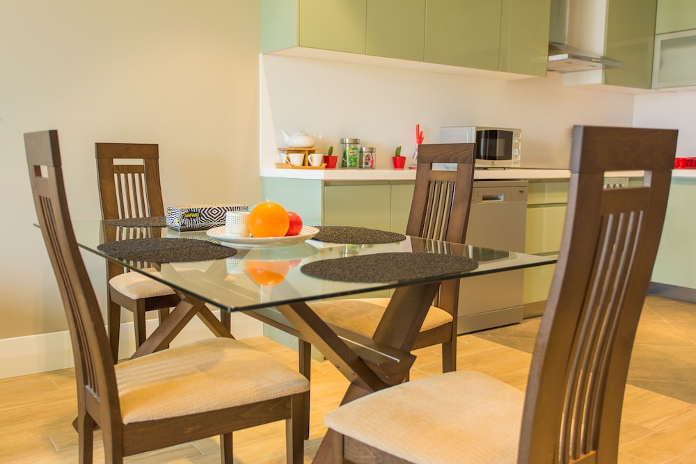 Accra Luxury Apartments Cantonments (Ex A-Lux Apartments) 64/80