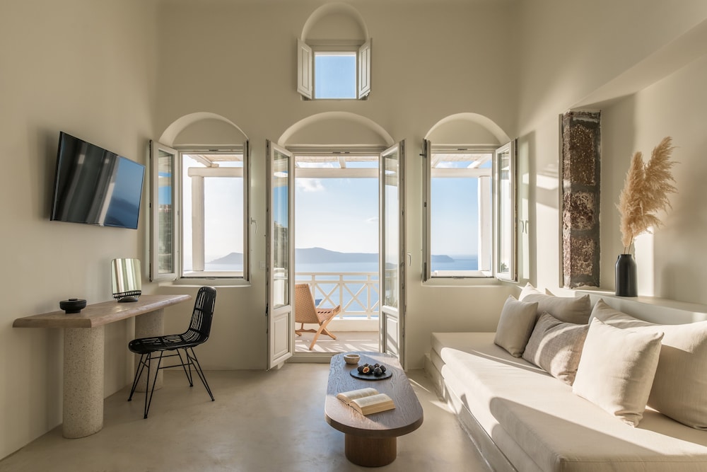 Enigma Apartment 27/50