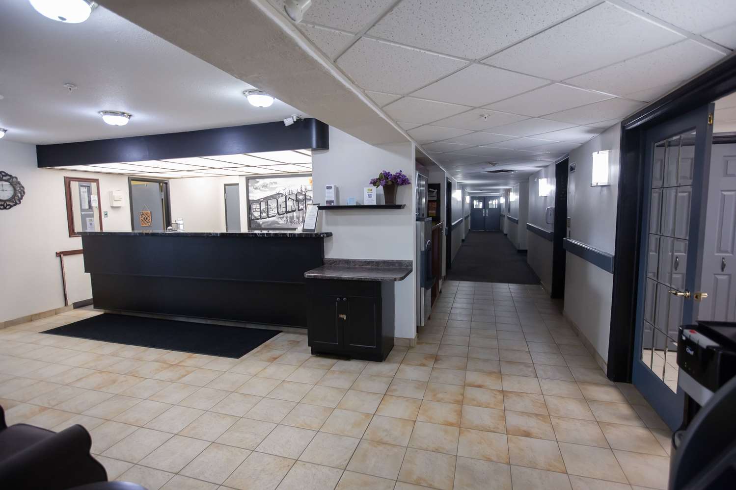 Super 8 by Wyndham Whitecourt 7/30