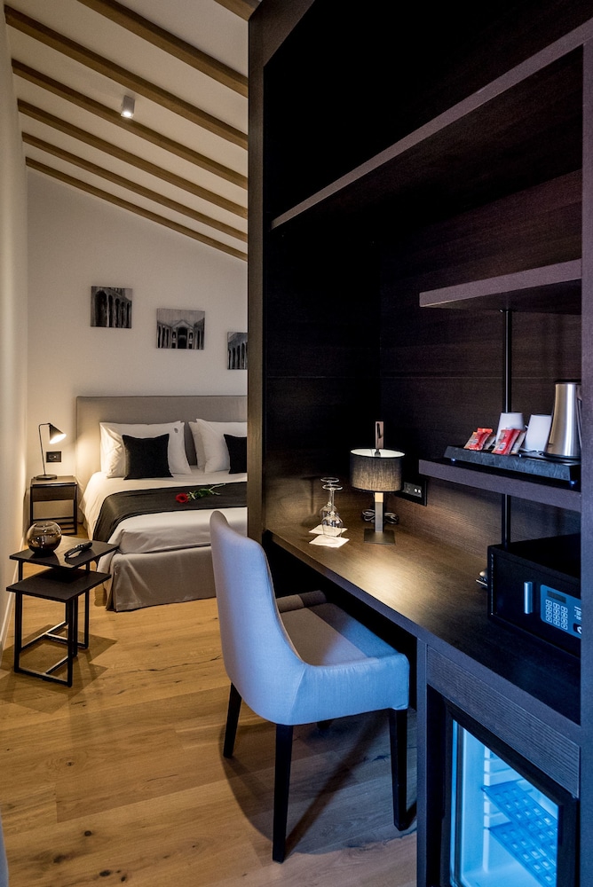 Murum Boutique Hotel 50/54