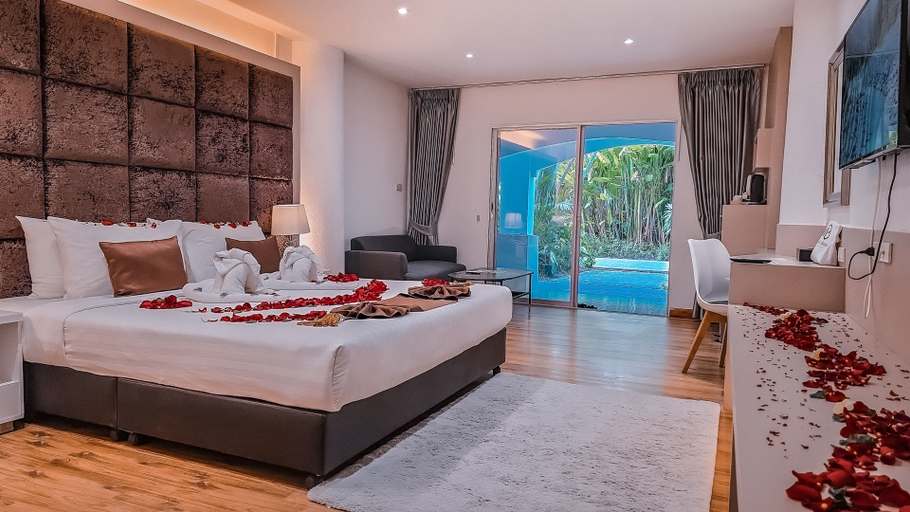Garden, Premier, Double Bed, with Pool