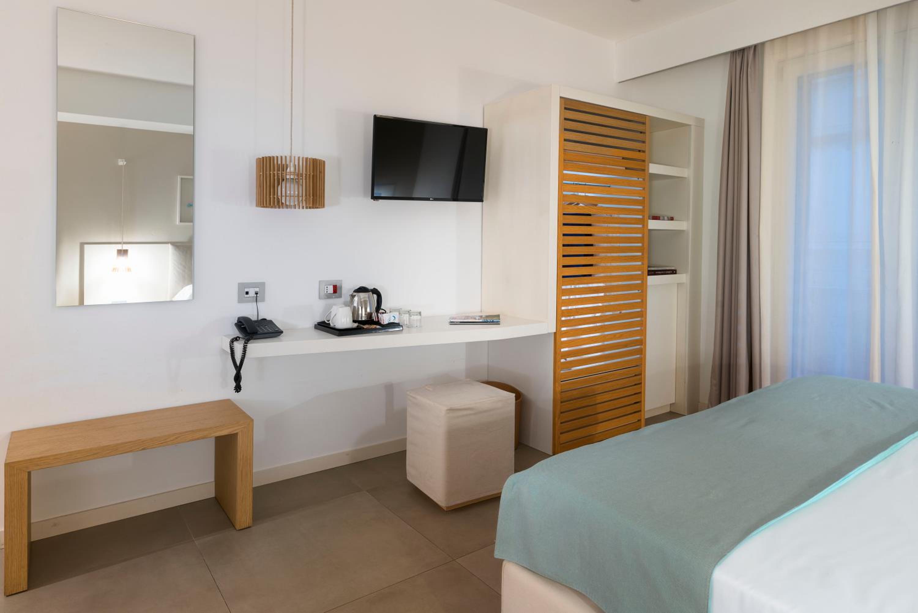 غرفة ثلاثية بشرفة، Albatros Beach Hotel 8/10