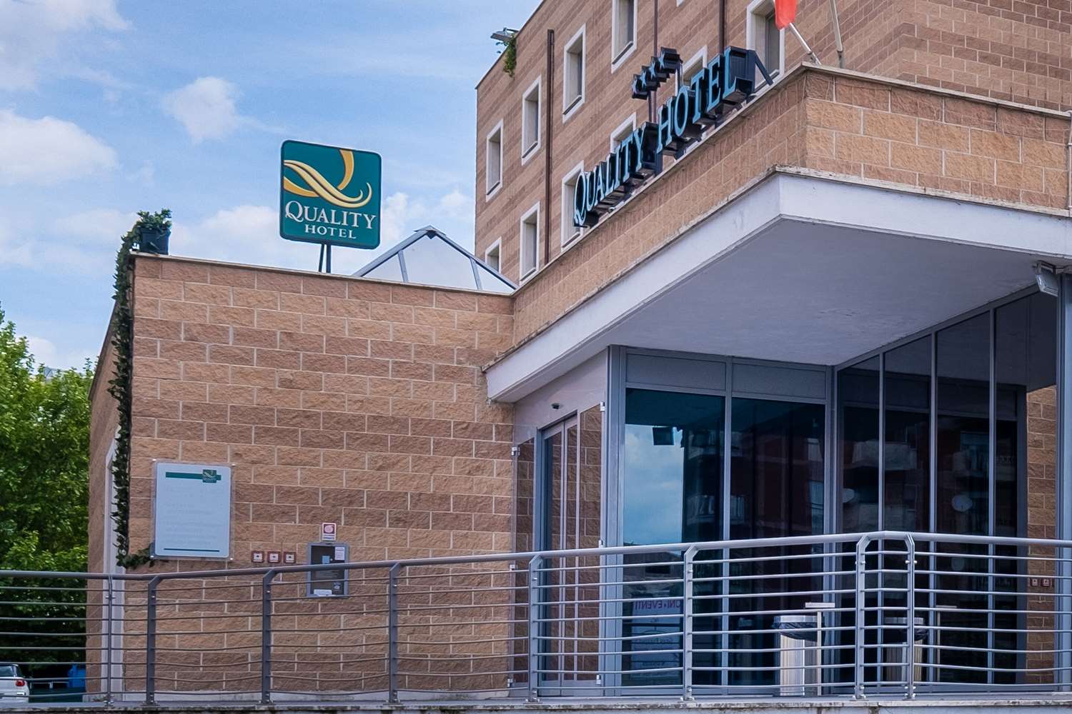 Quality Hotel Green Palace Monterotondo It 3/28