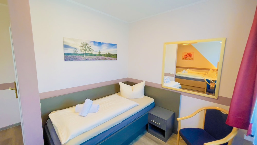 Hotel Schnehagen، فالزروده 8/50