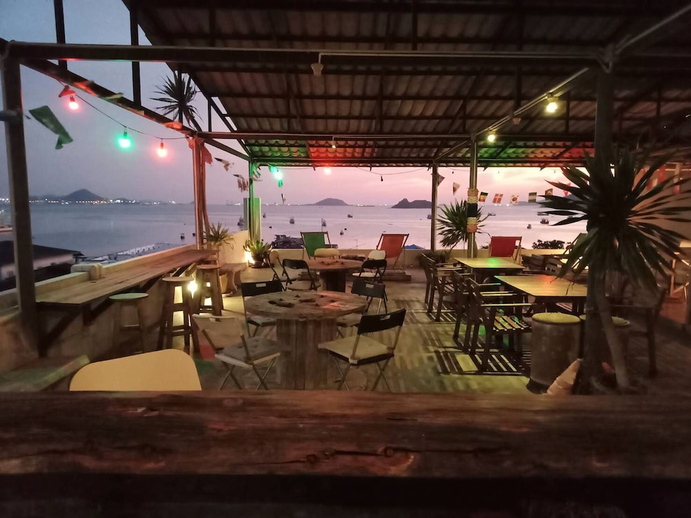 Sattahiptale Boutique Guest House & Hostel 32/50
