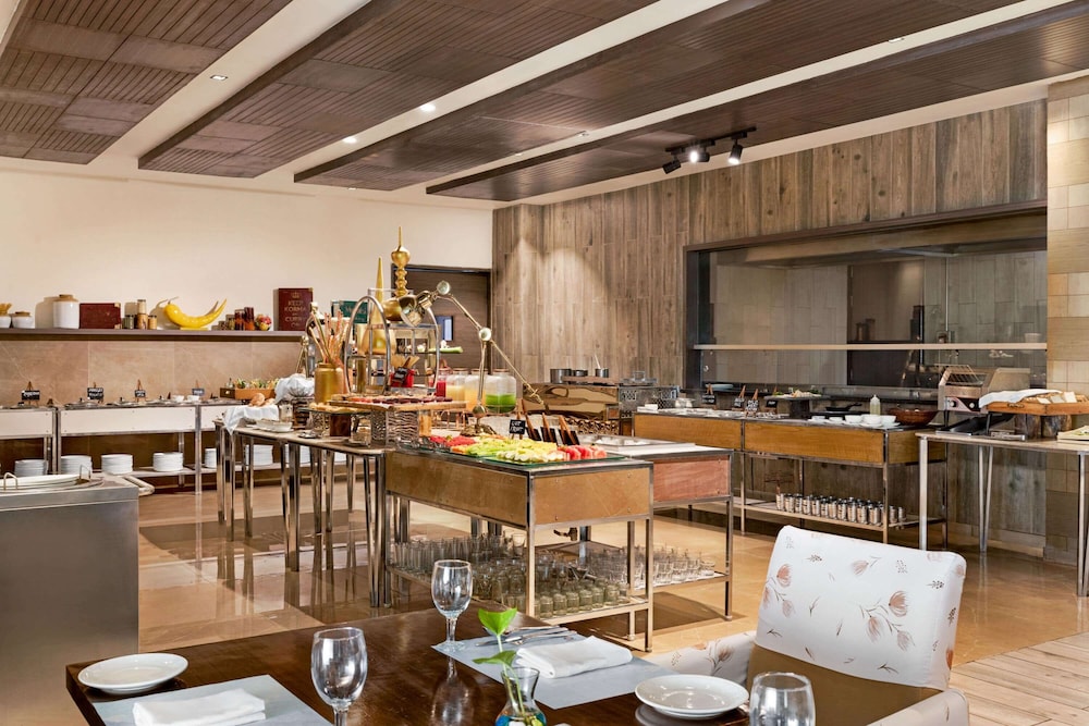 Wyndham Ahmedabad 33/50