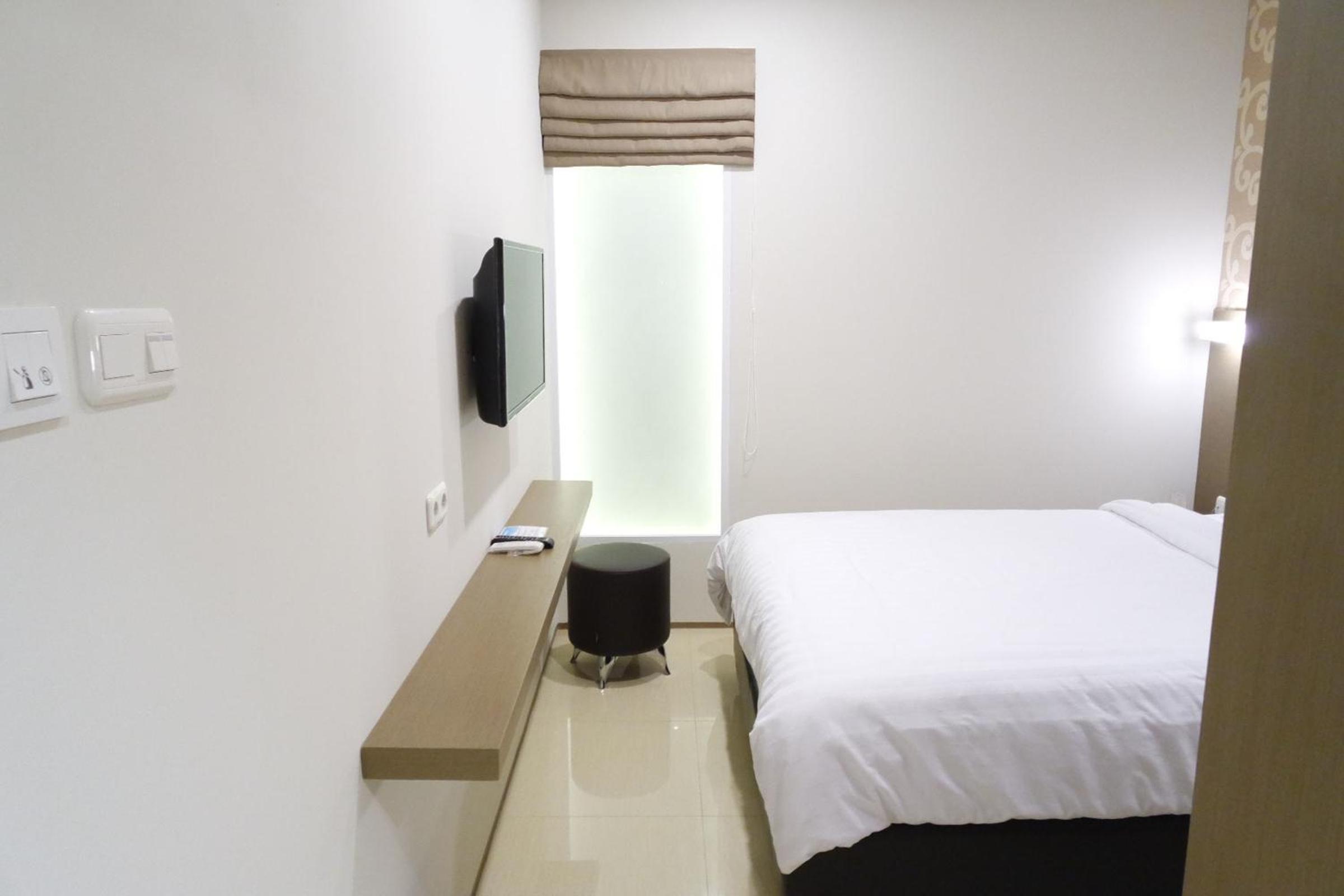 Yokotel Hotel 24/54