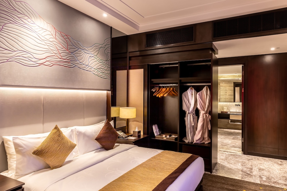 SUPERIOR, DOUBLE BED